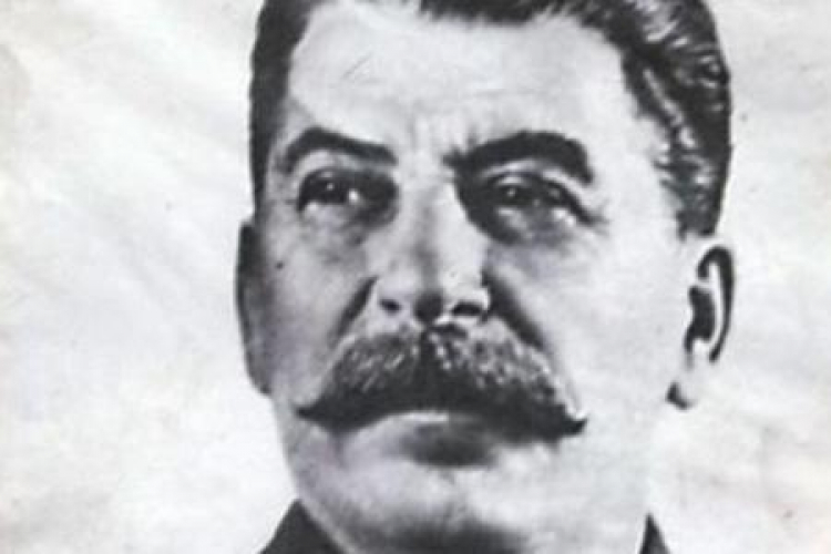 Read more about the article Dlaczego Stalin zdecydował się na mord w Katyniu